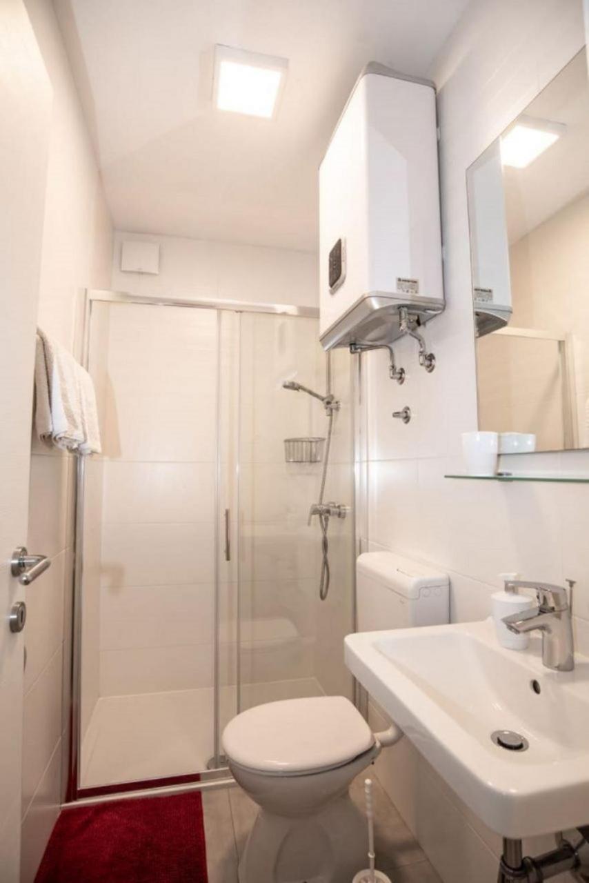 Apartments Andelko - Air Condition Baška Voda المظهر الخارجي الصورة
